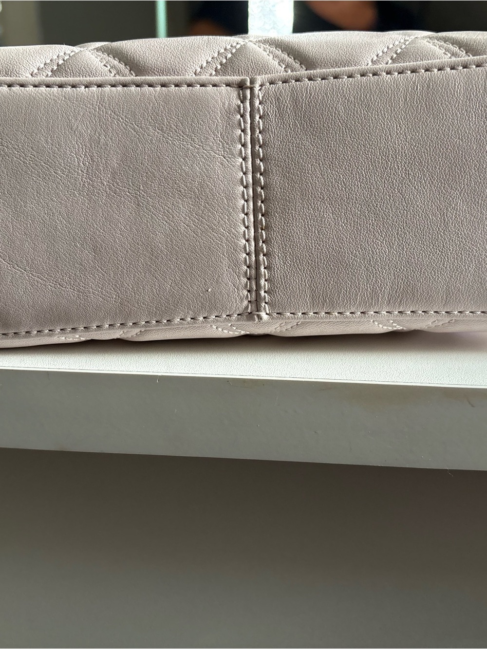kate spade Quilted White Shoulder Bag with Gold Chain Strap - Picture 4 of 9
